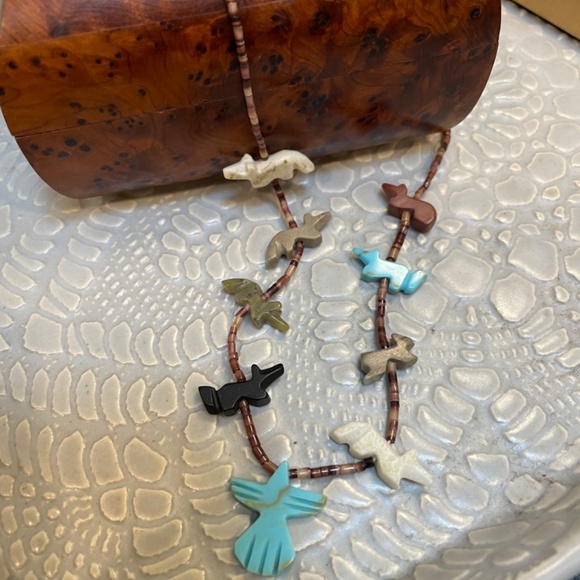 Old Pawn Vintage Zuni Fetish & Heshi Necklace, 18 inches - Picture 3 of 6